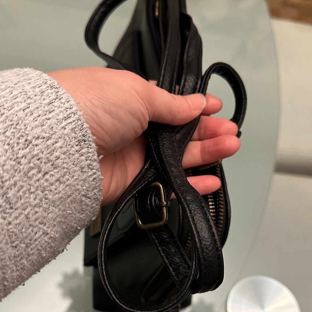 White Mountain Black Leather Wristlet Clutch - Picture 8 of 13